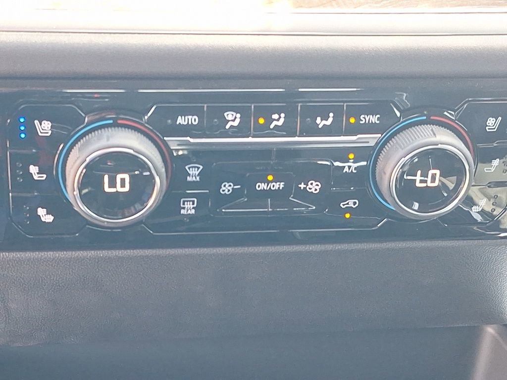 New 2026 Chevrolet Silverado 1500 LTZ w/ LTZ Premium Package image 32