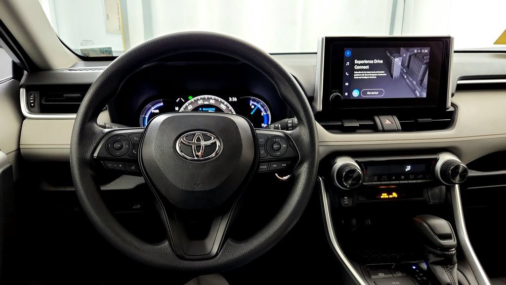 Used 2025 Toyota RAV4 XLE w/ Convenience Package AWD/4WD image 28