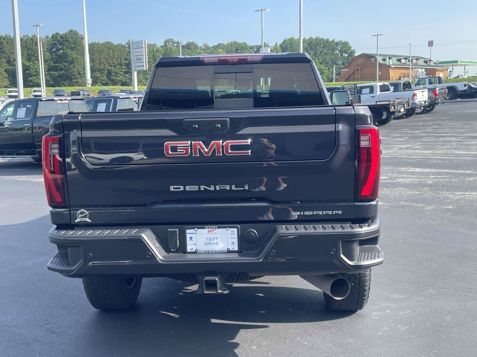 Certified 2025 GMC Sierra 2500 Denali w/ Denali Reserve Package AWD/4WD image 6