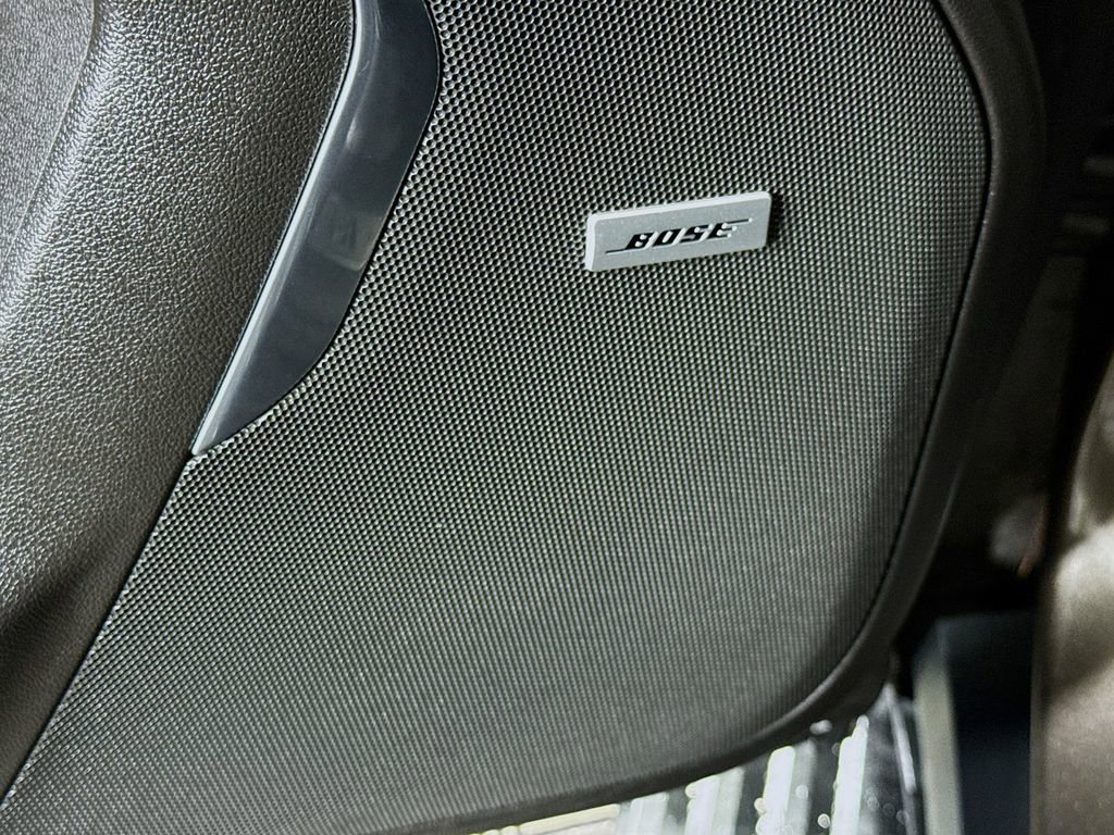 Used 2021 Chevrolet Tahoe High Country w/ Premium Package AWD/4WD image 12