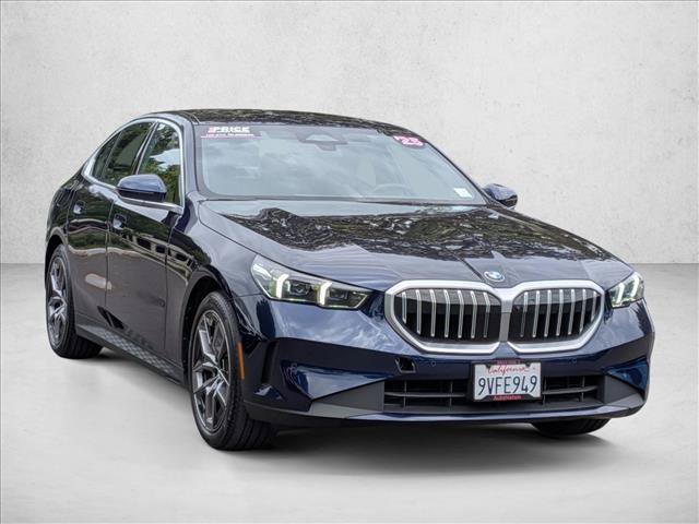 Used 2026 BMW 530i w/ Premium Package RWD image 3