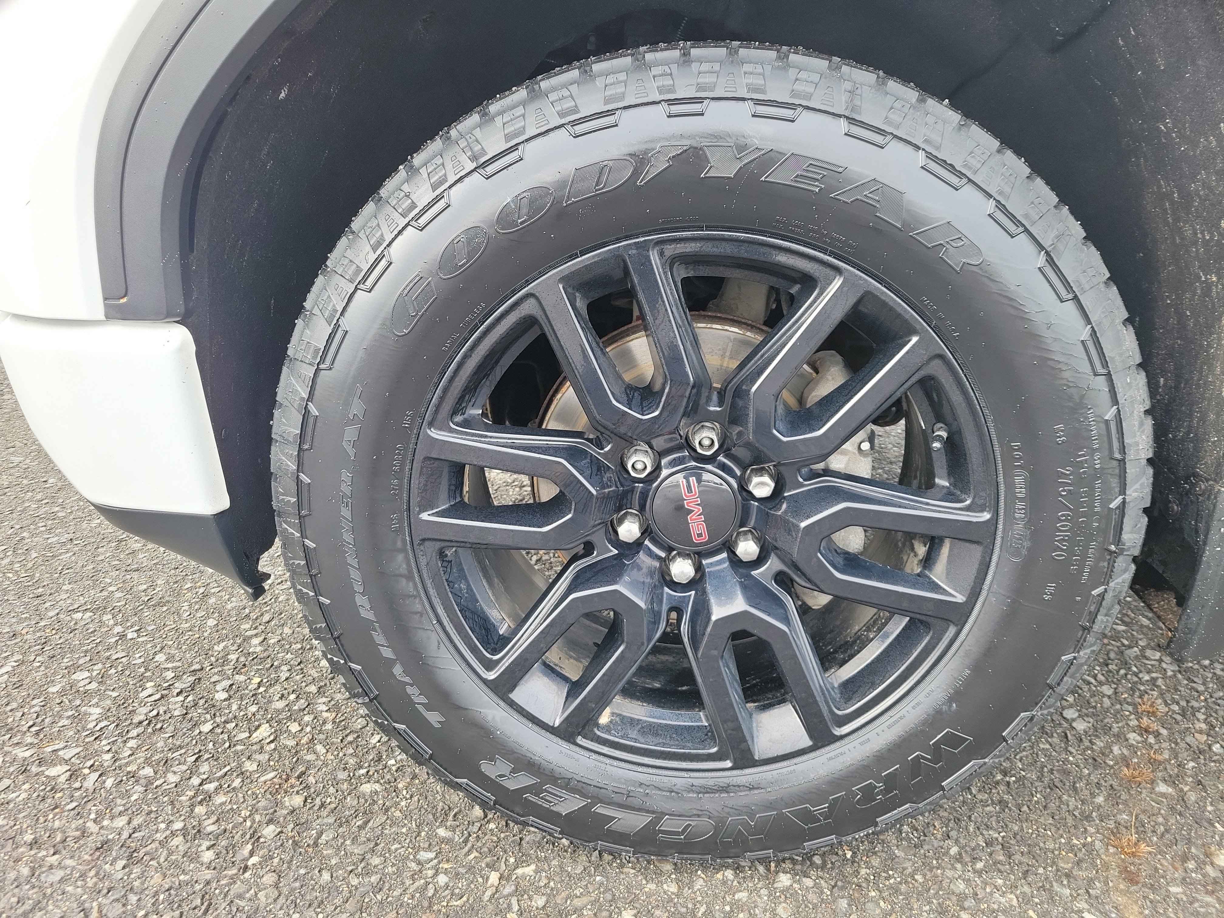 Used 2020 GMC Sierra 1500 Elevation w/ Elevation Value Package image 12