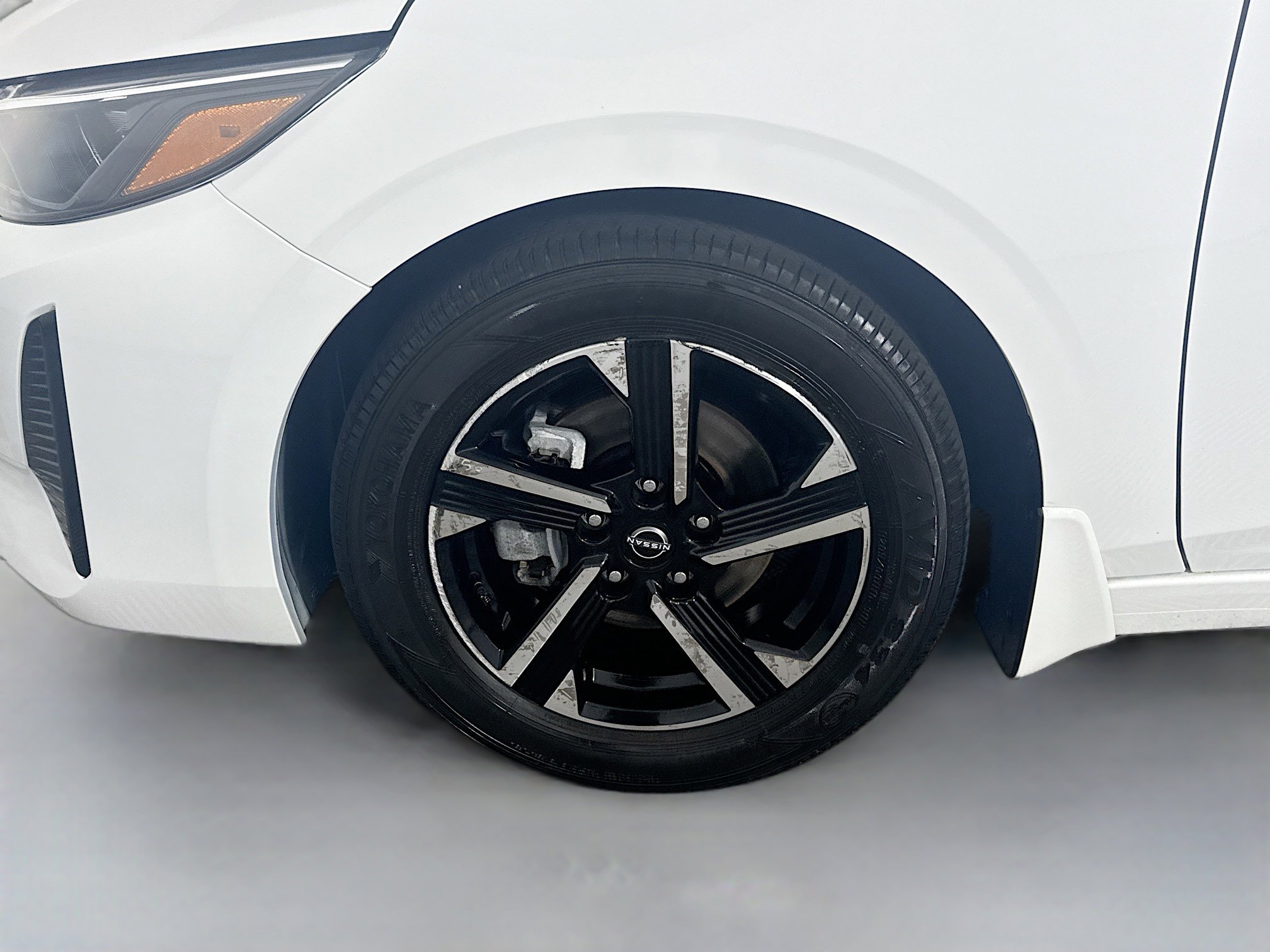 Used 2025 Nissan Sentra SV FWD image 38