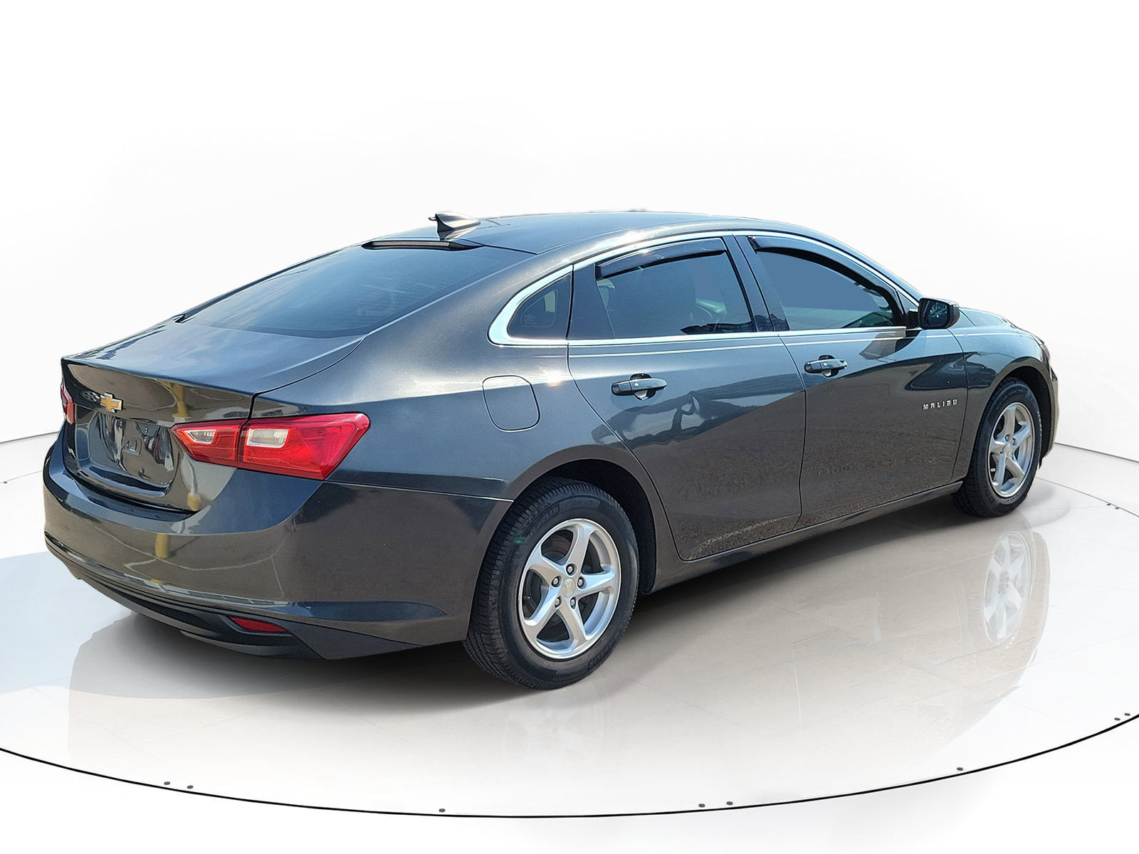Used 2018 Chevrolet Malibu LS FWD image 3