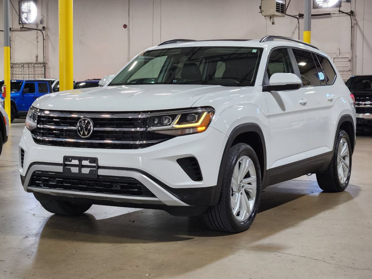 Used 2021 Volkswagen Atlas SE w/ Panoramic Sunroof Package FWD image 4