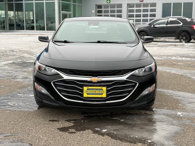 Used 2024 Chevrolet Malibu LT image 2