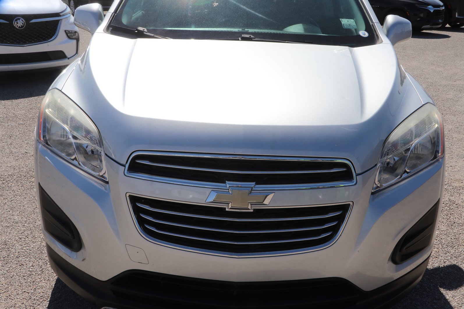 Used 2016 Chevrolet Trax LT w/ LPO, Cargo Package FWD image 2