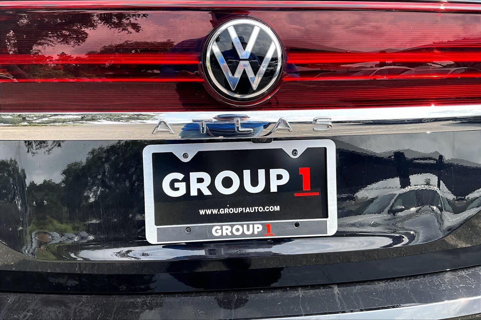 Certified 2024 Volkswagen Atlas SE FWD image 33