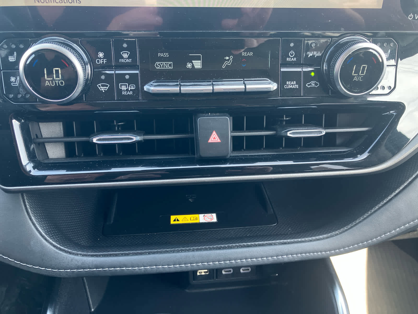 Used 2023 Toyota Highlander Limited image 28