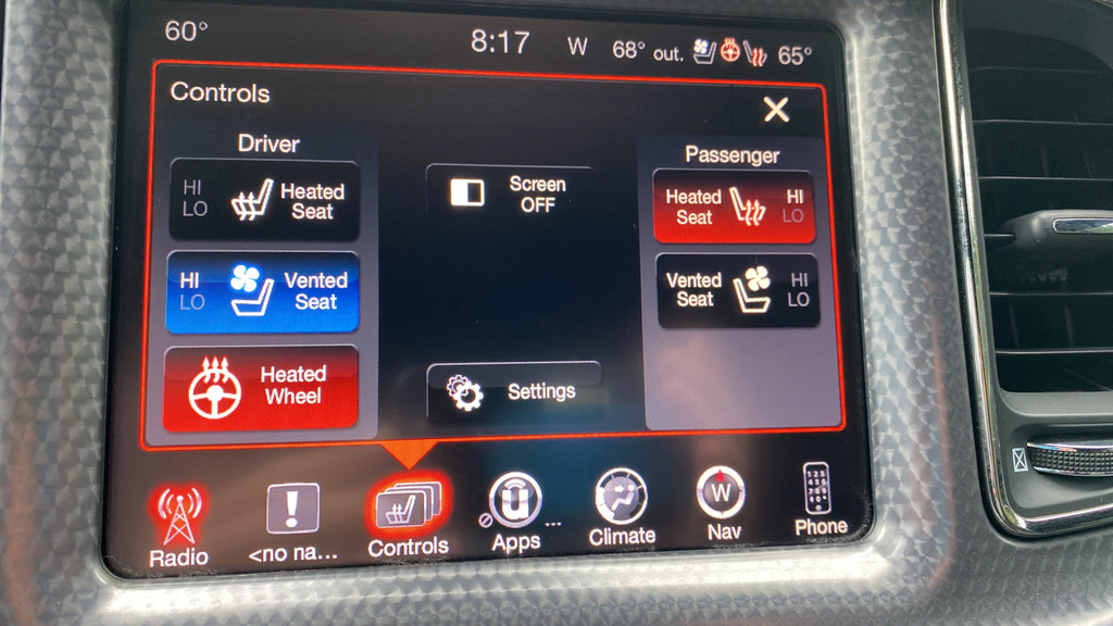 Used 2016 Dodge Challenger SRT Hellcat RWD image 13