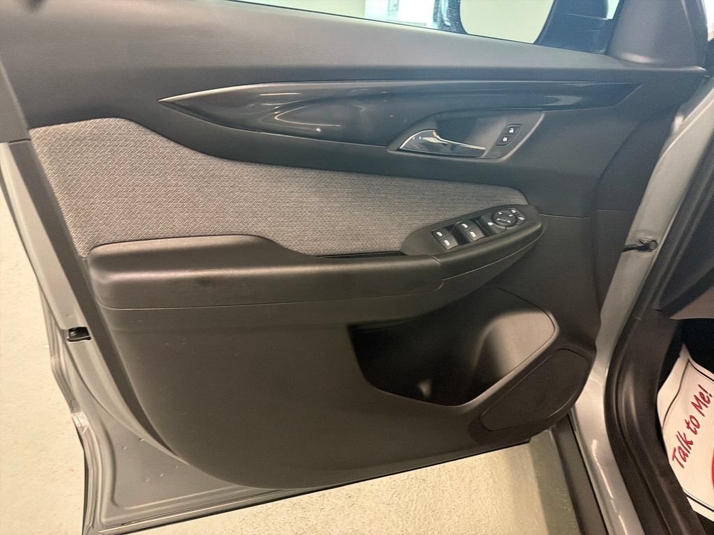 Used 2025 Chevrolet TrailBlazer LS w/ LS Convenience Package FWD image 13