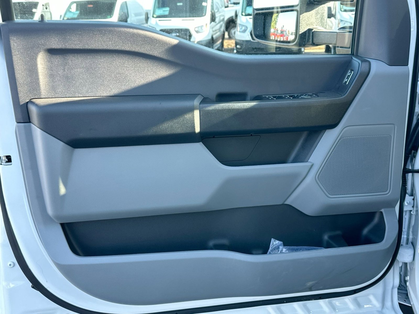 New 2026 Ford F550 4x4 Crew Cab Super Duty w/ XL Chrome Package image 16