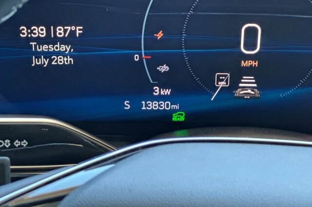 Certified 2024 Cadillac Lyriq Sport AWD/4WD image 27