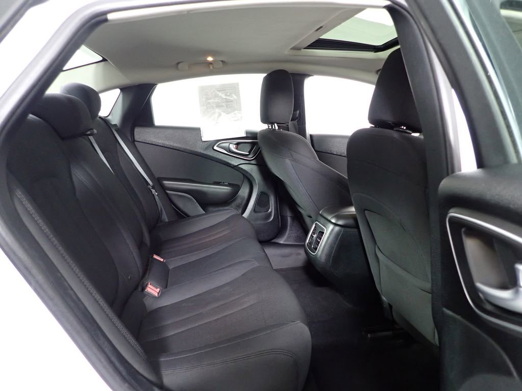 Used 2015 Chrysler 200 Limited w/ Convenience Group FWD image 42