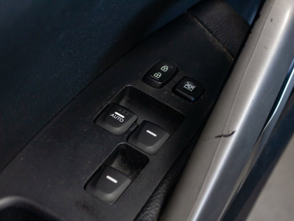 Used 2013 Hyundai Veloster Turbo image 11