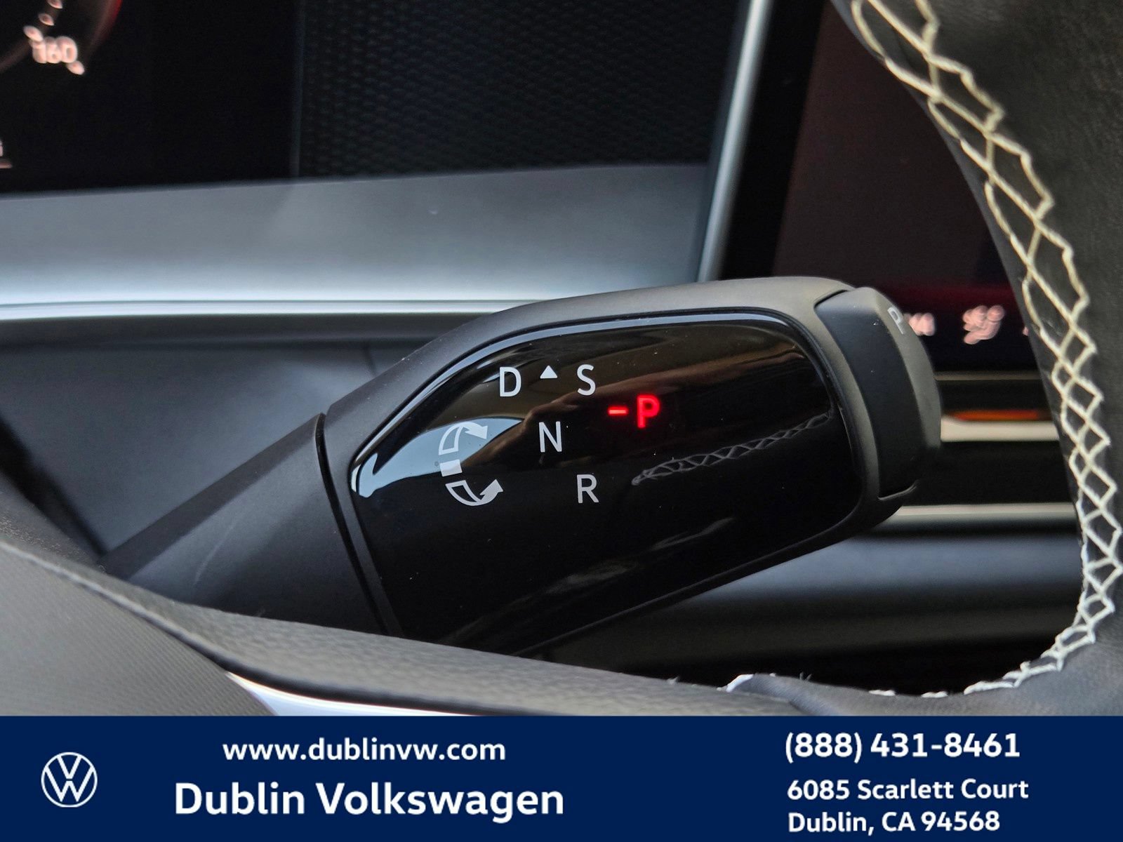 Certified 2026 Volkswagen Tiguan SE FWD image 22