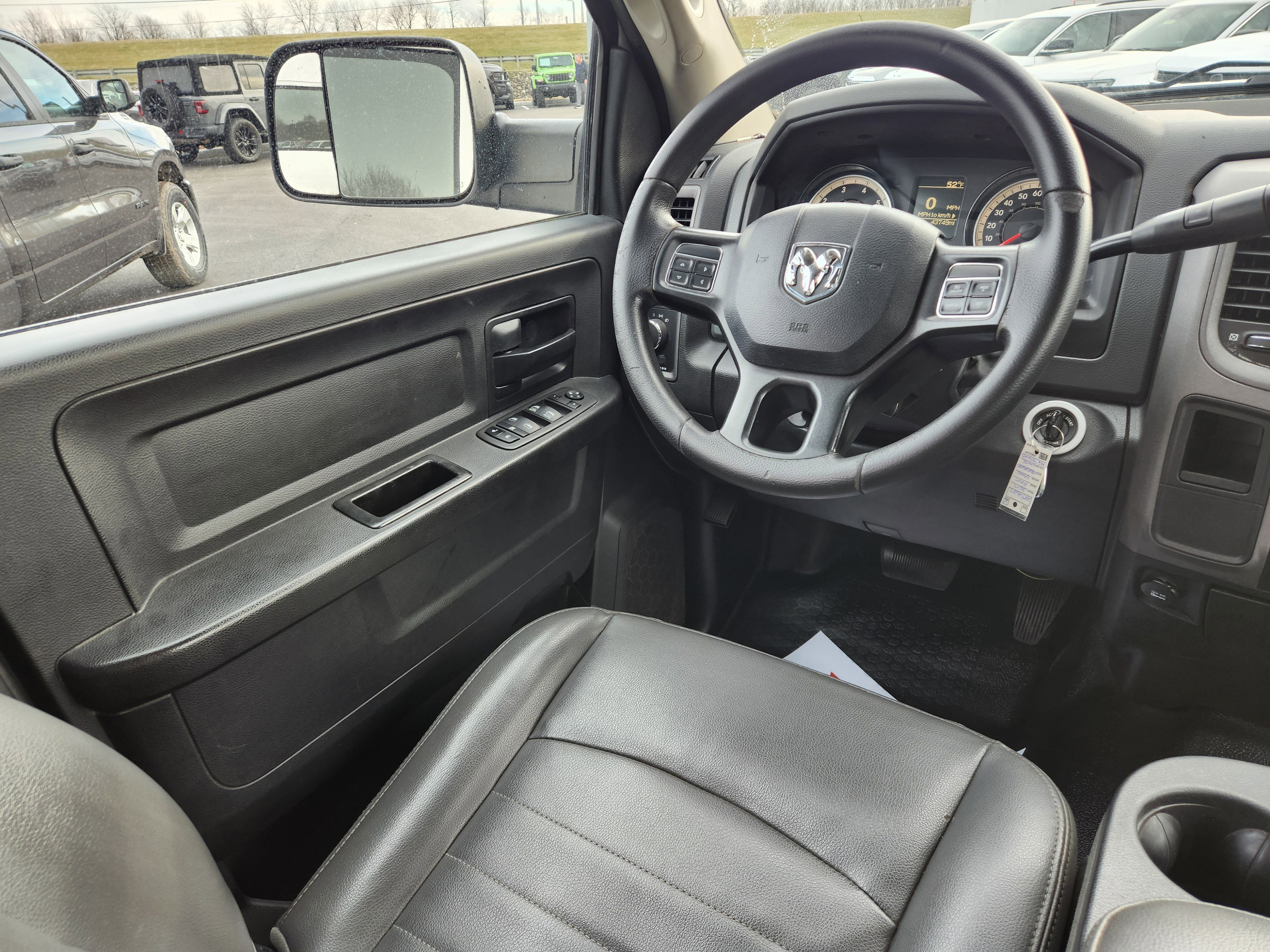 Used 2017 RAM 3500 Tradesman image 19