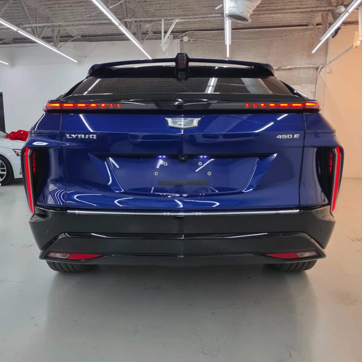 Used 2024 Cadillac Lyriq Luxury RWD image 5