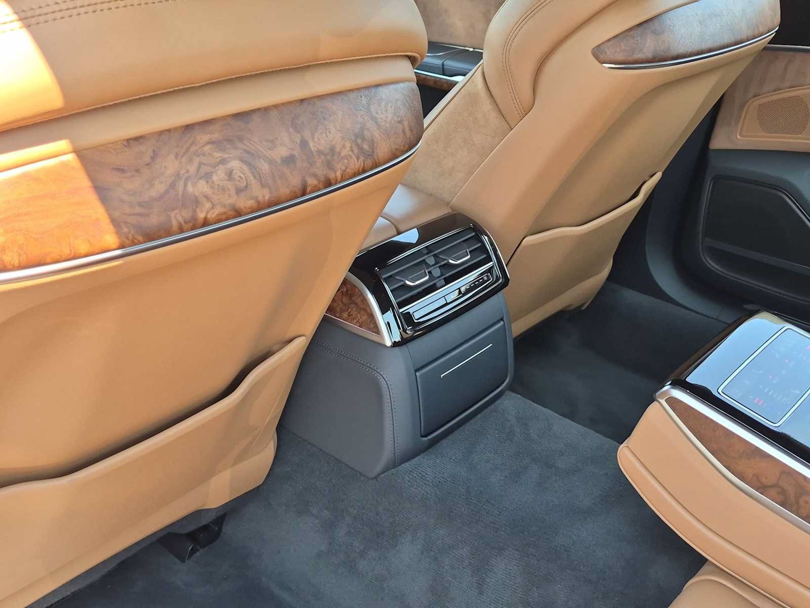 Used 2019 Audi A8 L 3.0T AWD/4WD image 18