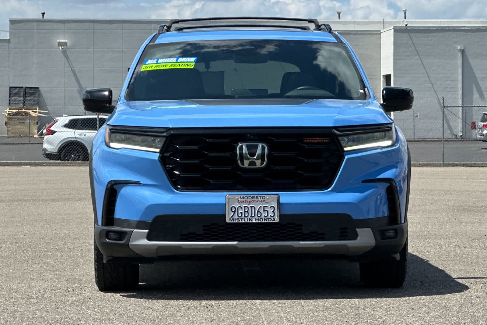 Certified 2023 Honda Pilot TrailSport image 9