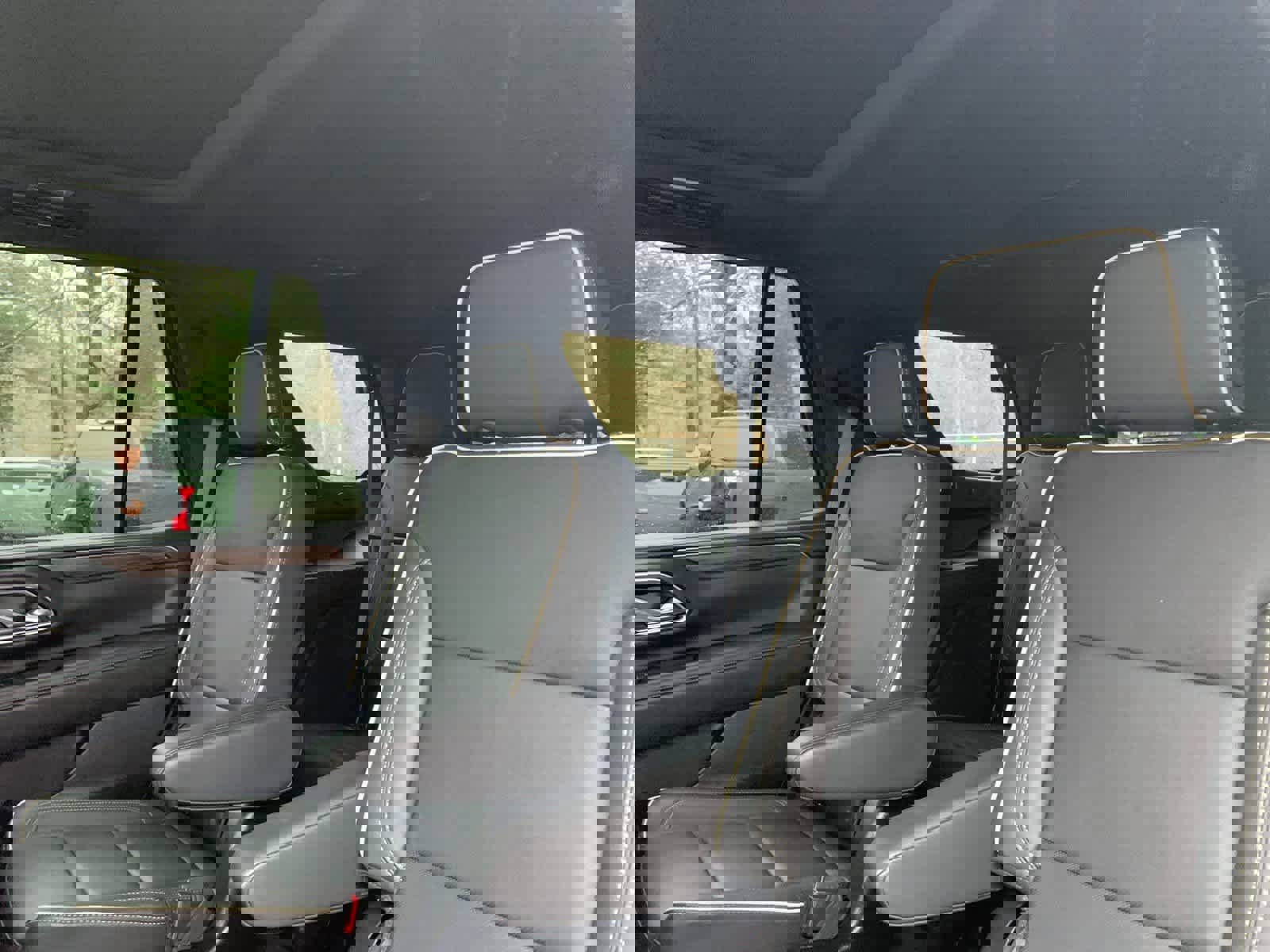 Certified 2024 Chevrolet Tahoe Premier w/ Premium Package 2 image 30