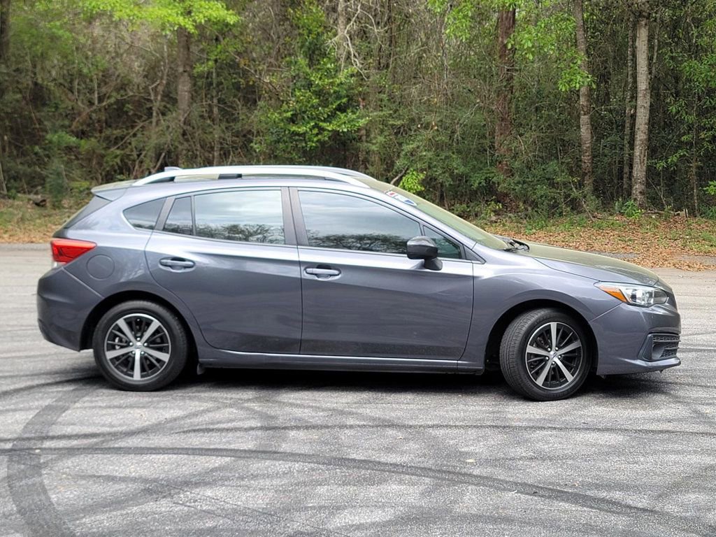 Used 2022 Subaru Impreza 2.0i Premium image 32