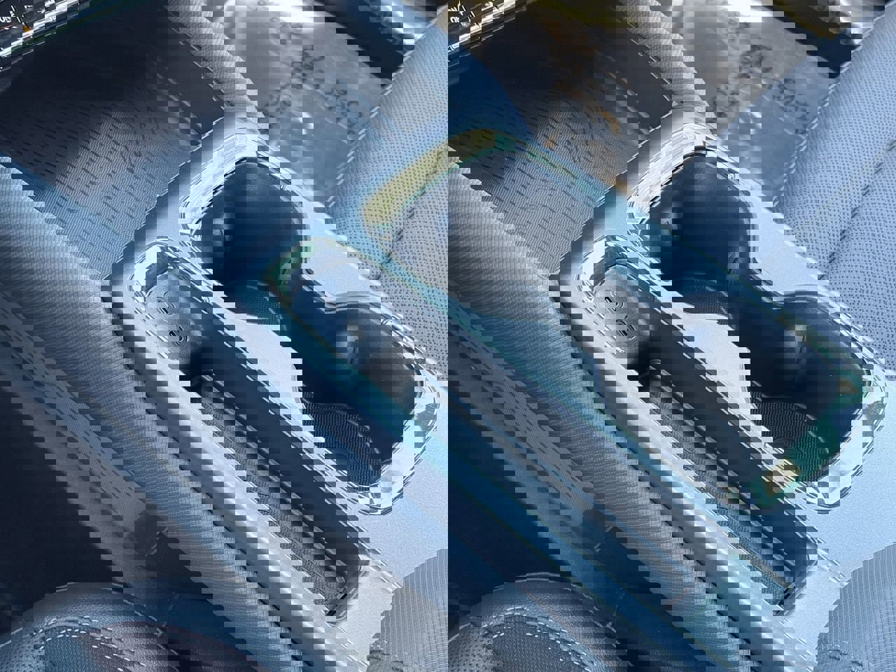 Used 2024 Chevrolet Equinox EV RS image 31