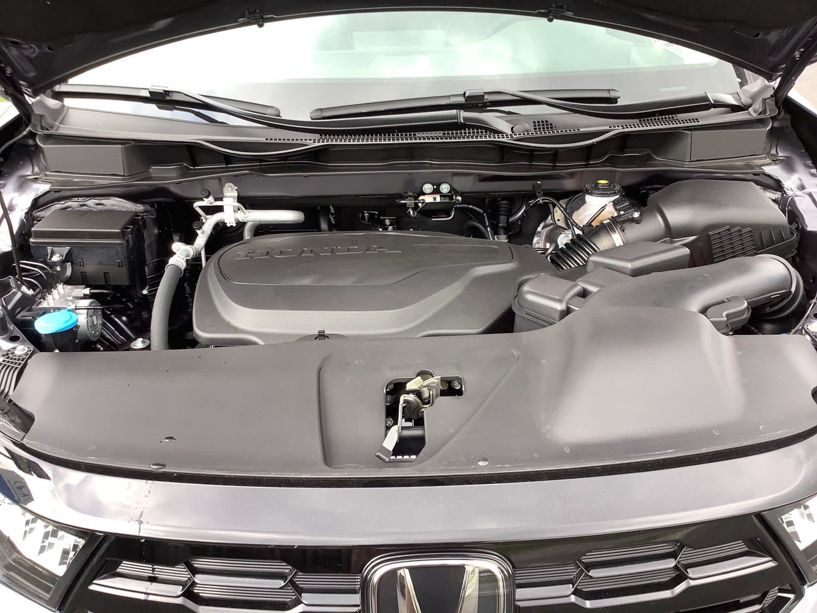 New 2026 Honda Odyssey Touring image 25