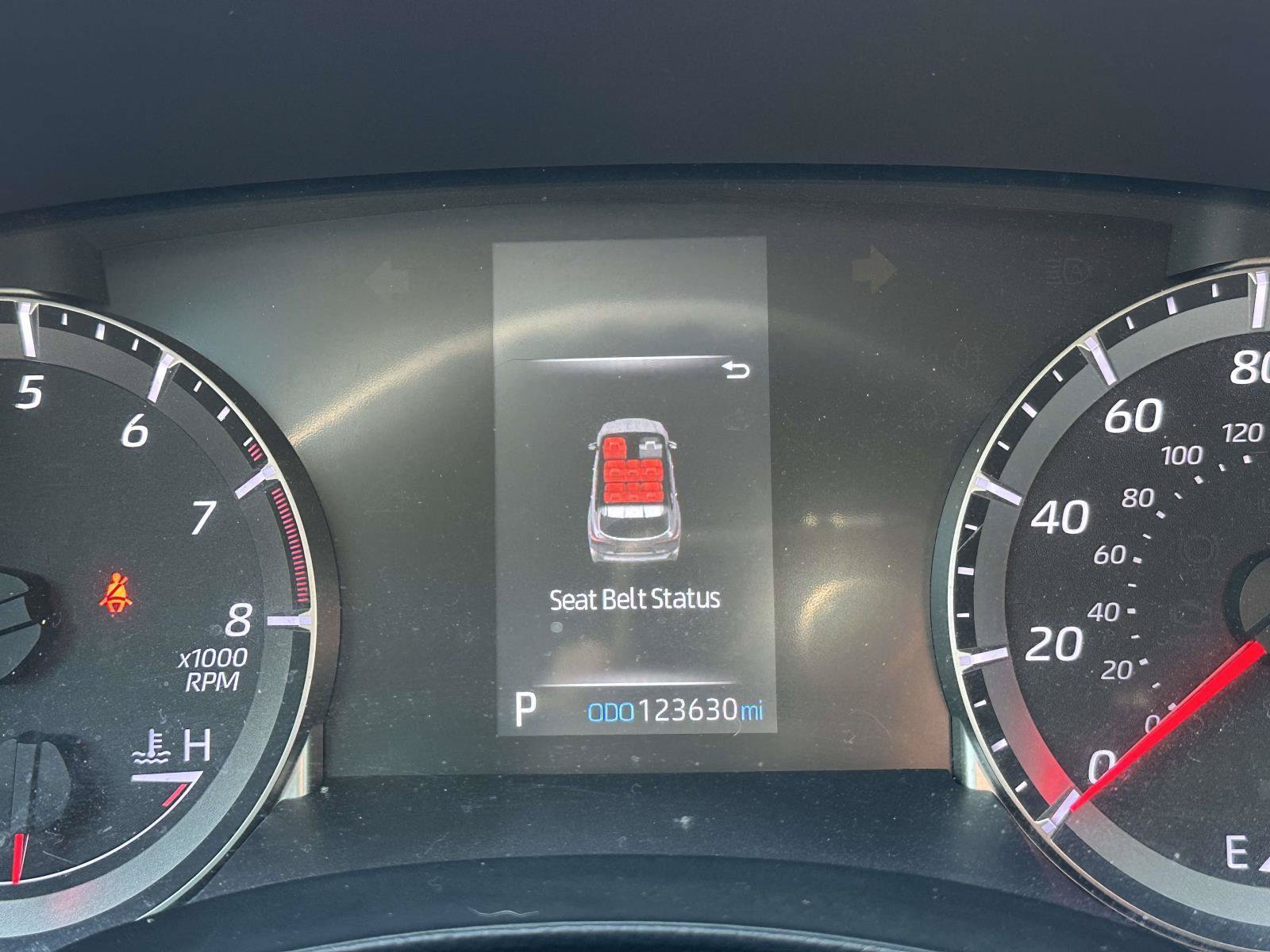 Used 2022 Toyota Highlander L FWD image 15