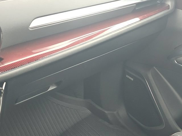 Used 2024 Chevrolet Traverse RS FWD image 32