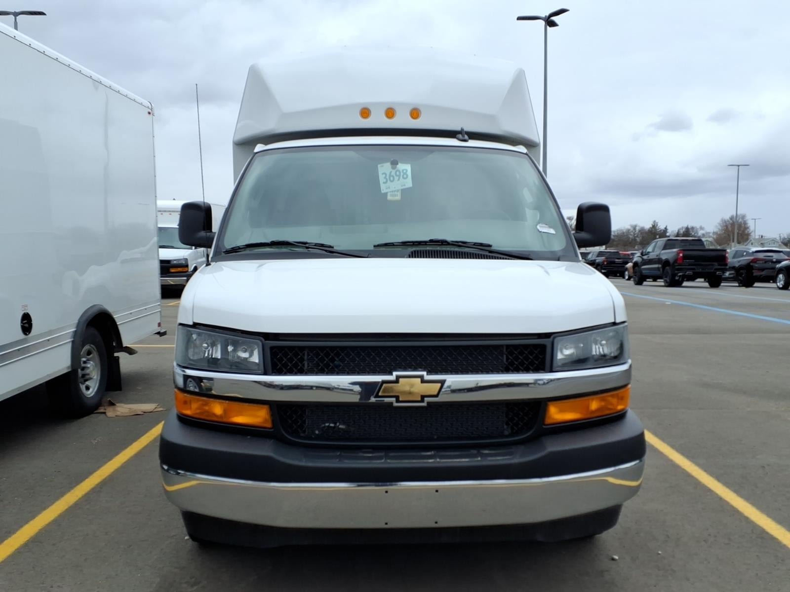 New 2024 Chevrolet Express 3500 w/ Power Convenience Package RWD image 2