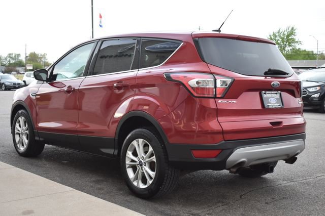 Used 2017 Ford Escape SE FWD image 13