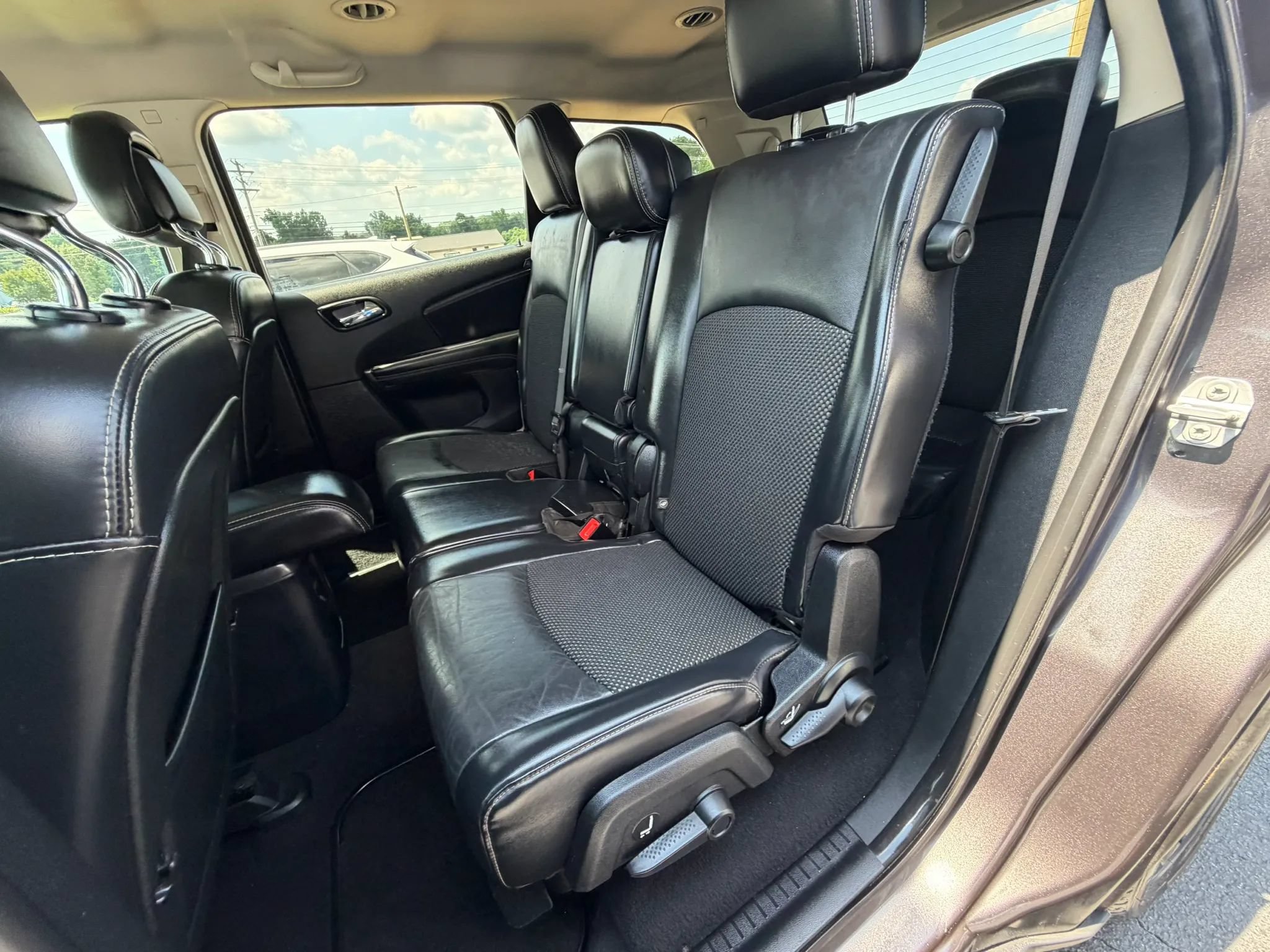Used 2018 Dodge Journey Crossroad AWD/4WD image 12