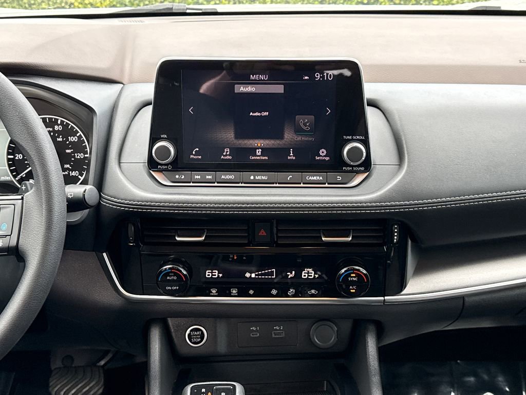 Used 2023 Nissan Rogue SV image 15