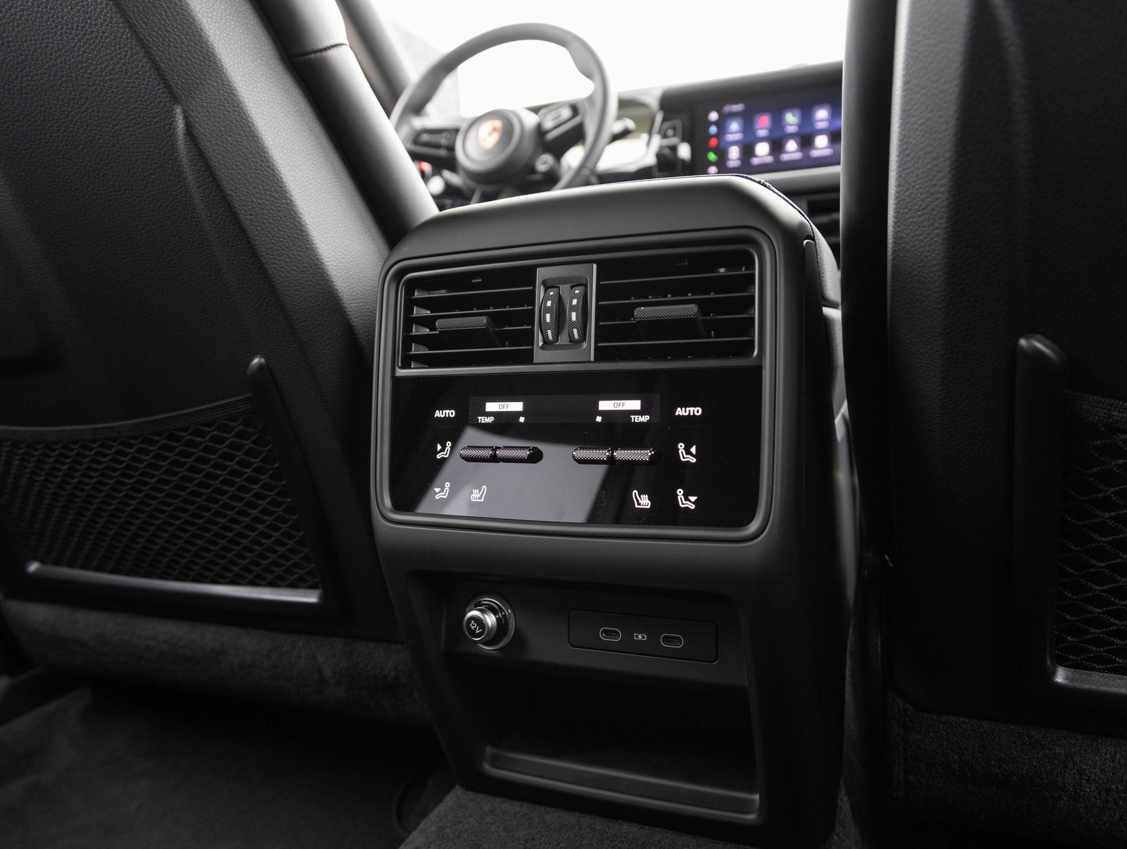 Certified 2026 Porsche Cayenne Coupe image 28