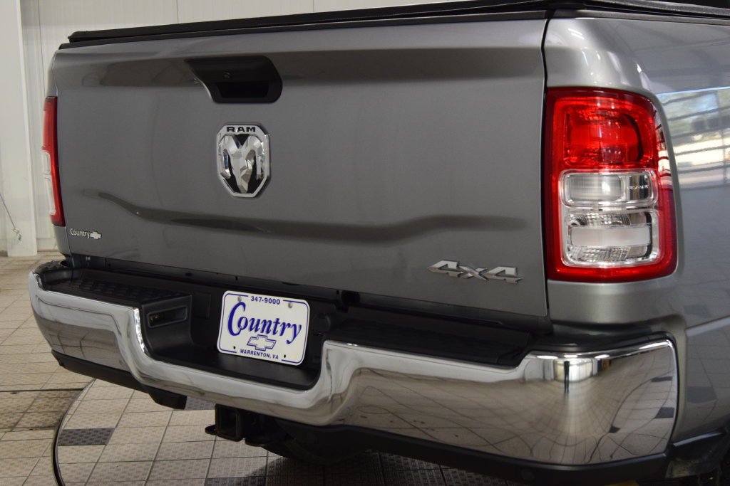 Used 2024 RAM 2500 Tradesman w/ Chrome Appearance Group AWD/4WD image 19