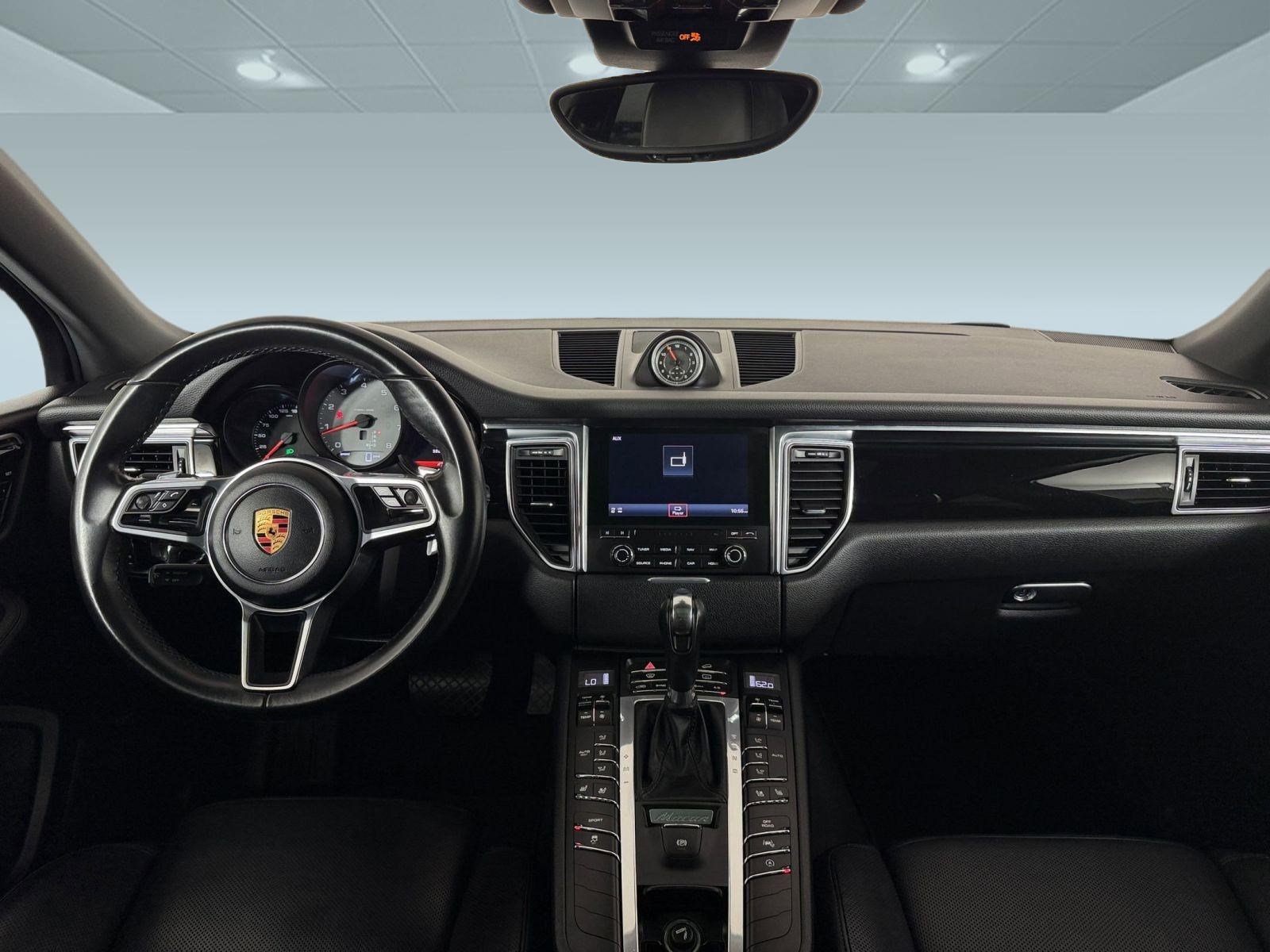 Used 2018 Porsche Macan S AWD/4WD image 15