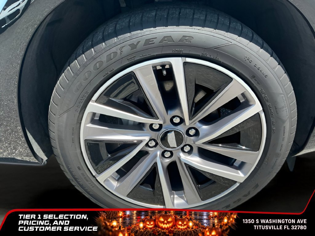 Used 2026 Cadillac Vistiq Sport w/ LPO, Floor Liner Package AWD/4WD image 42