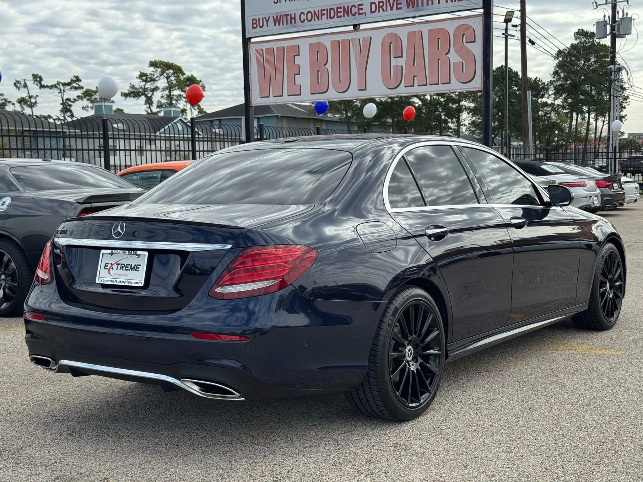 Used 2018 Mercedes-Benz E 300 E 300 Sedan 4D image 9