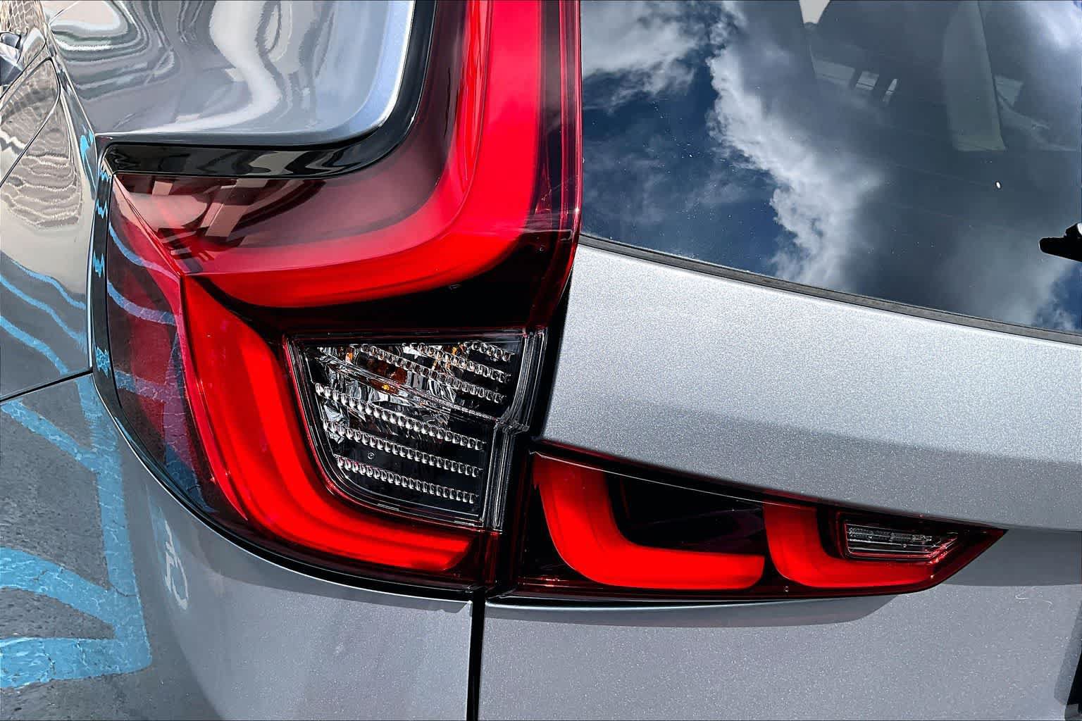 Used 2024 Honda CR-V EX image 29
