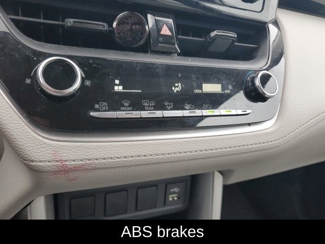 Used 2022 Toyota Corolla Cross L image 26