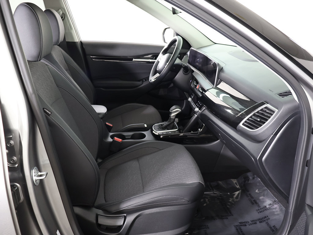 Used 2024 Kia Seltos S AWD/4WD image 29