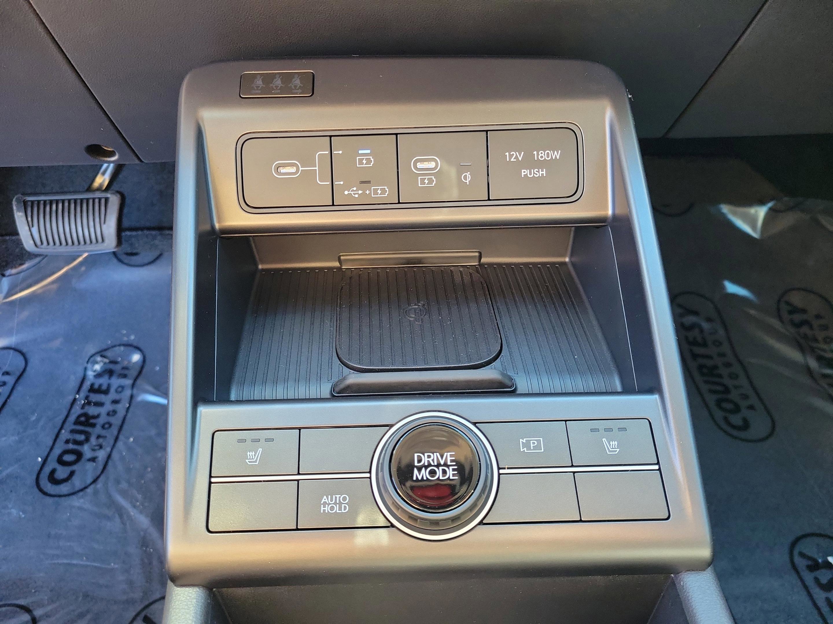 New 2026 Hyundai Kona SEL Premium image 25