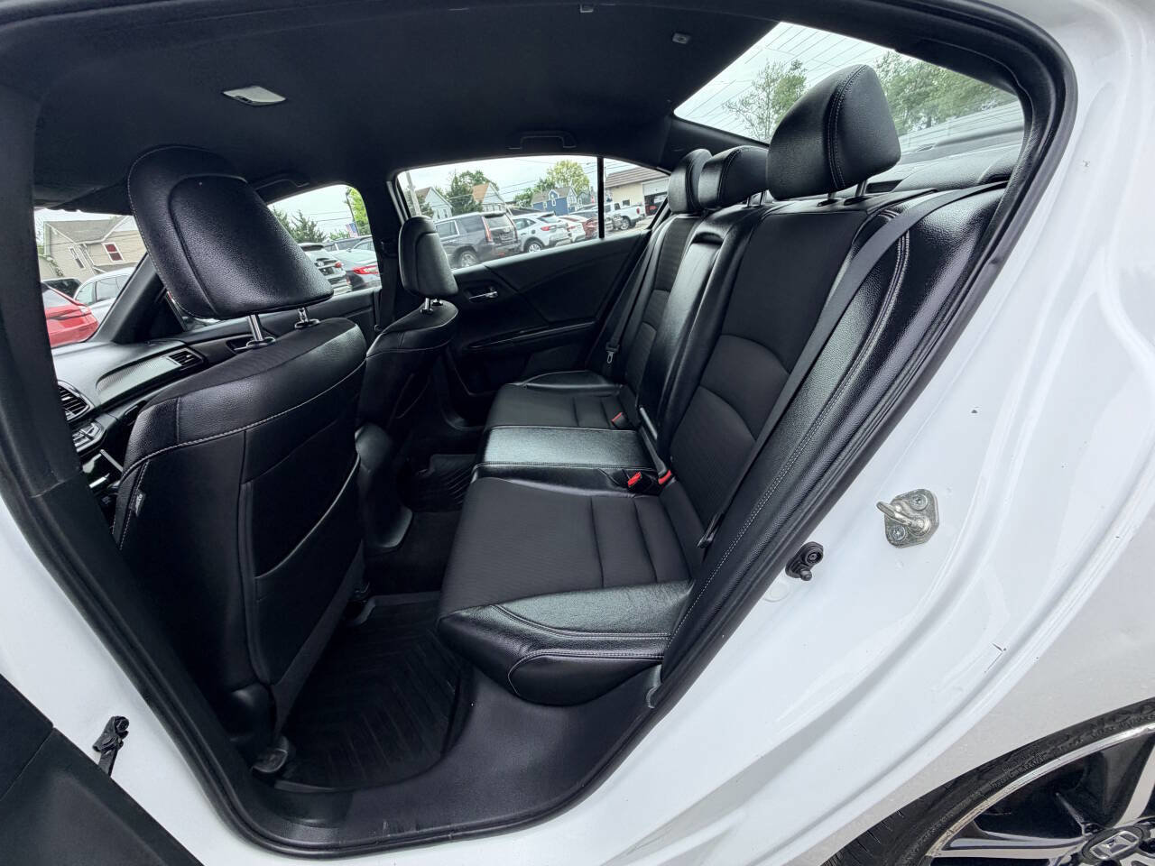 Used 2017 Honda Accord Sport image 57