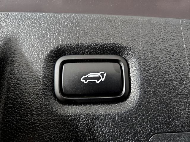 Used 2019 Hyundai Santa Fe AWD image 32