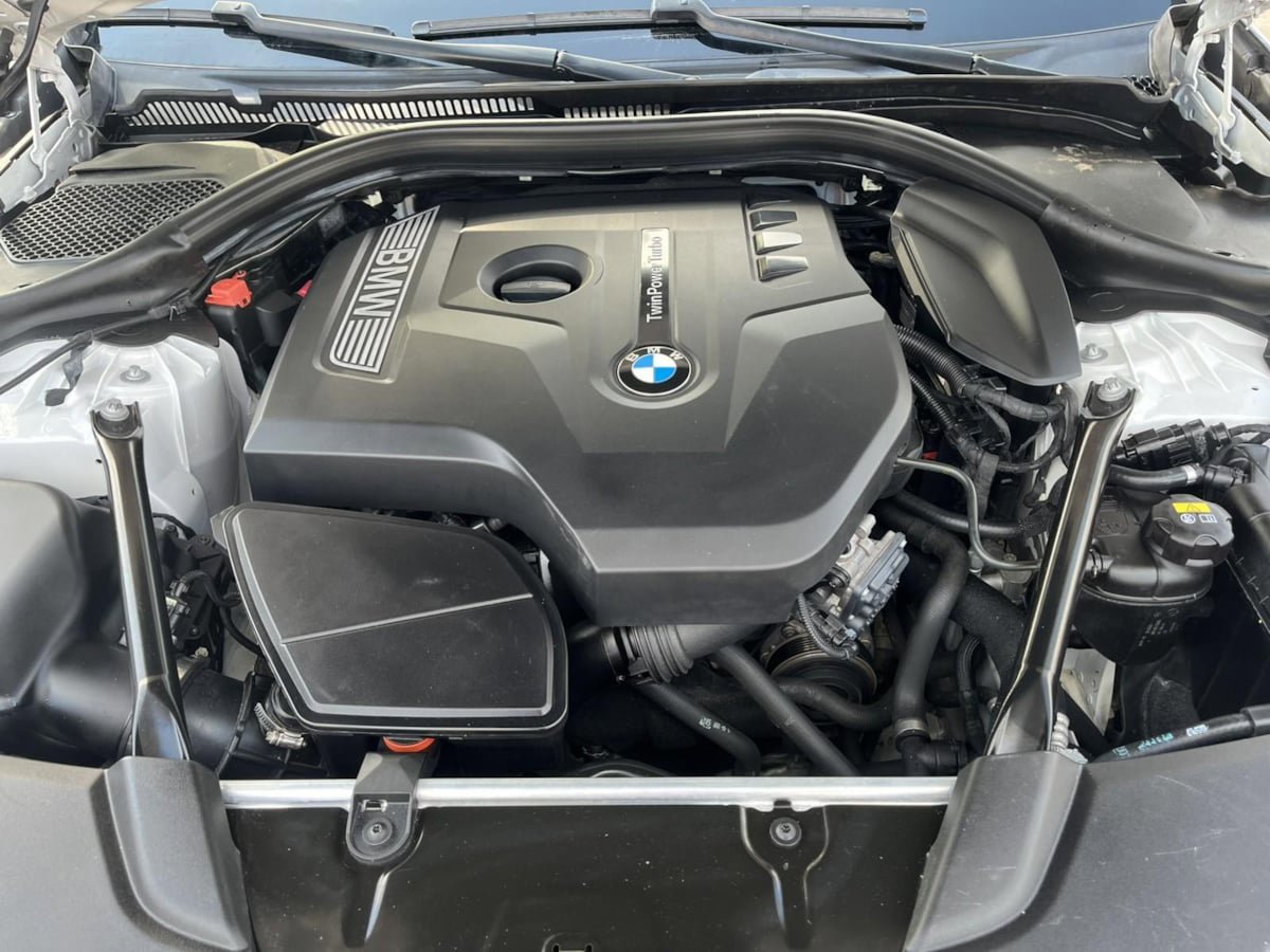 Used 2017 BMW 530i RWD image 9