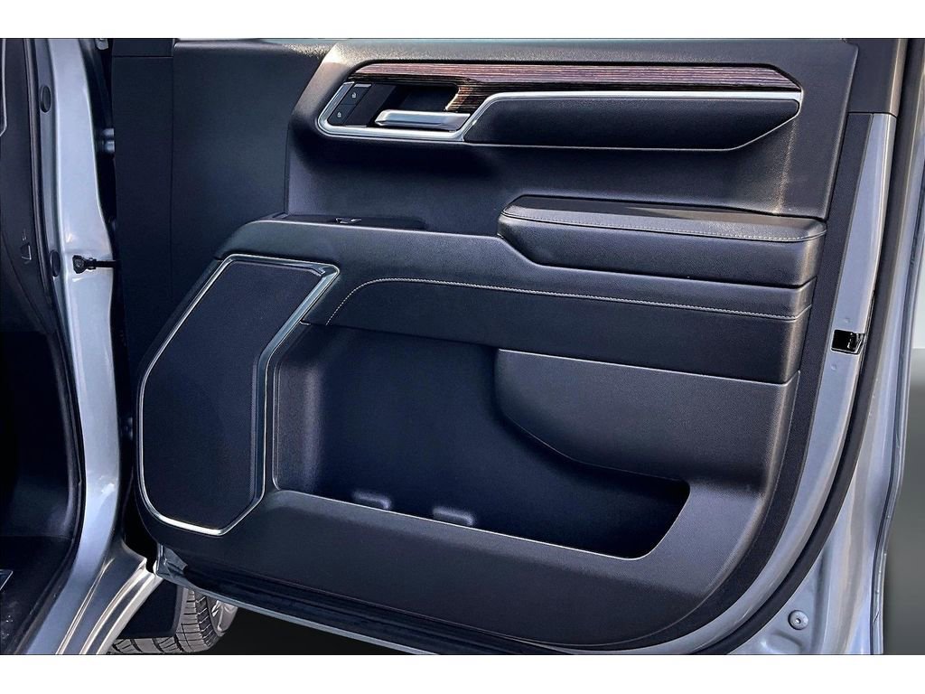 Used 2024 GMC Sierra 1500 Elevation image 25