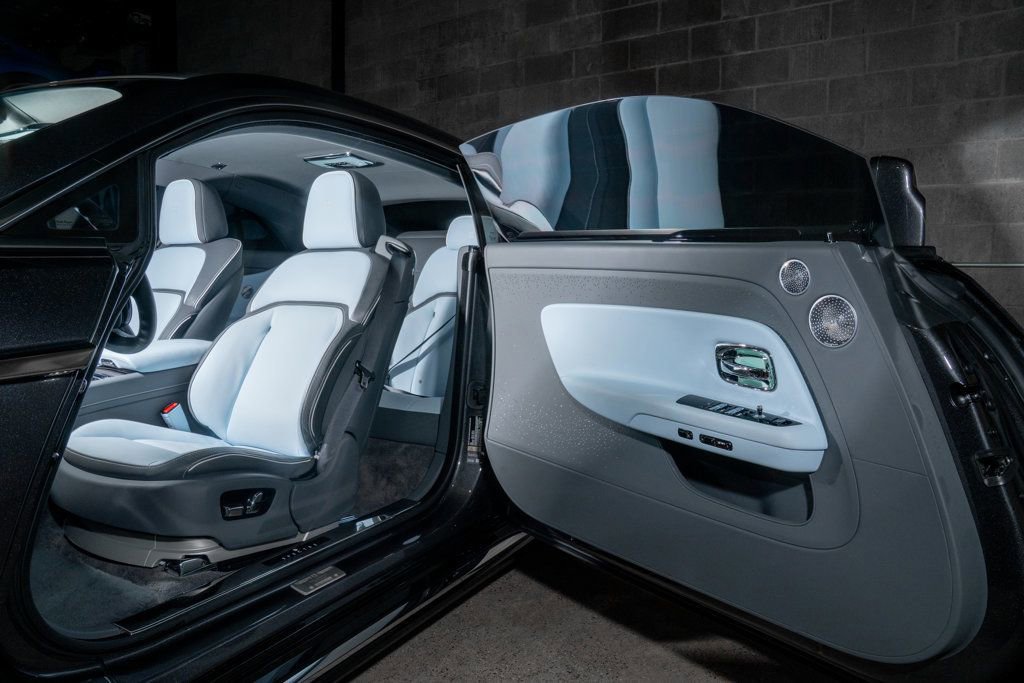 Used 2024 Rolls-Royce Spectre w/ Spectre Launch Package AWD/4WD image 30