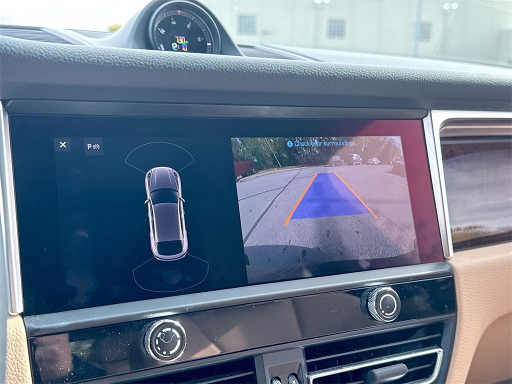 Used 2022 Porsche Macan Base image 21