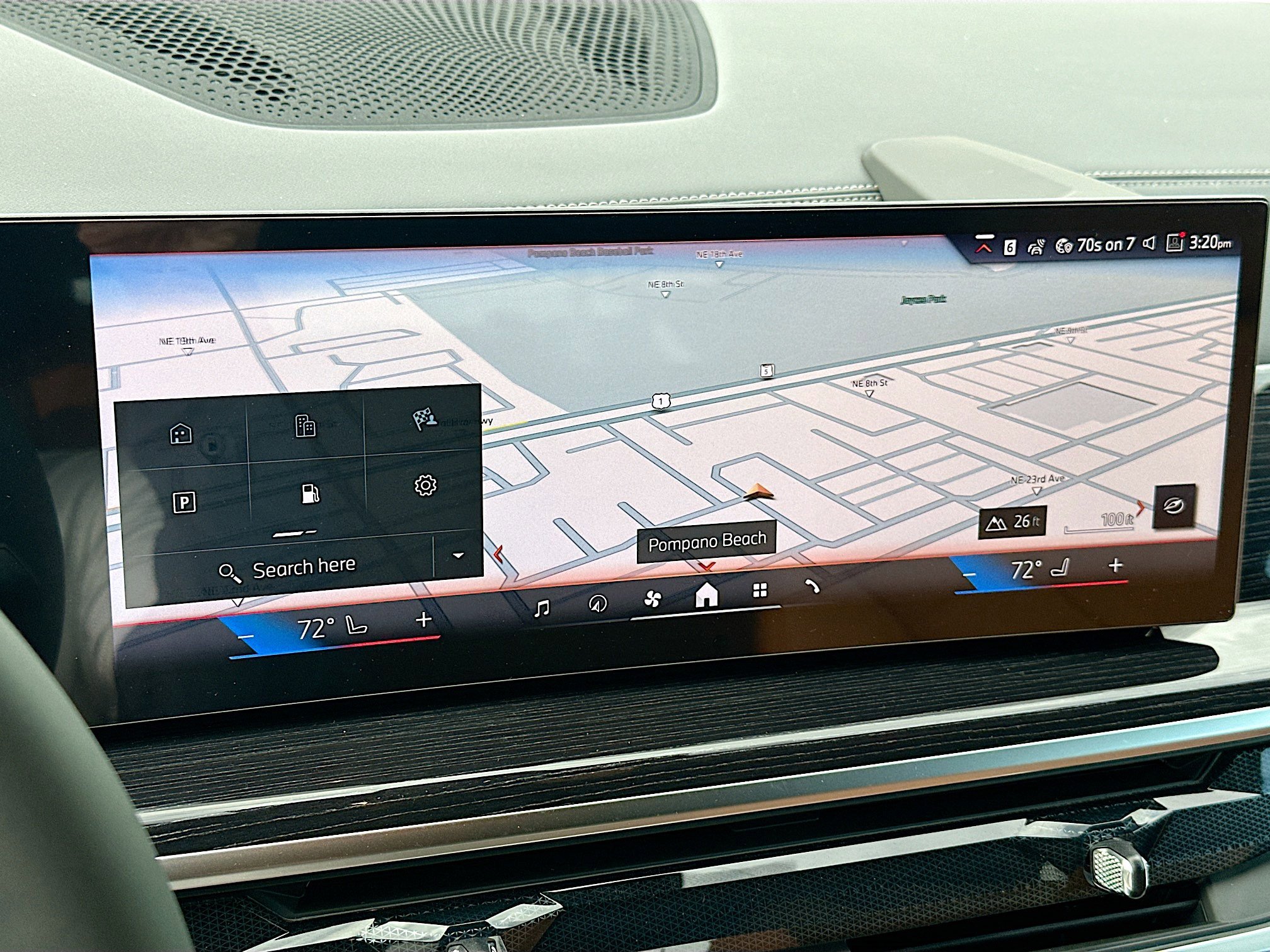 New 2026 BMW X6 xDrive40i w/ Premium Package image 11